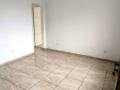 Intendente Magalhães: apartamento 02 quartos com garagem.