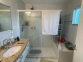 Casa em condomínio 4 SUITES dependencias  350m2 piscina sauna Infraestrutura e segurança
