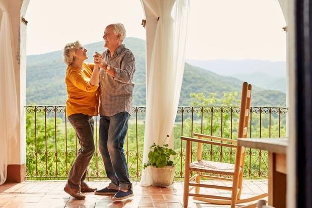 Senior living: como o mercado imobiliário vem se adaptando para atender ao público idoso